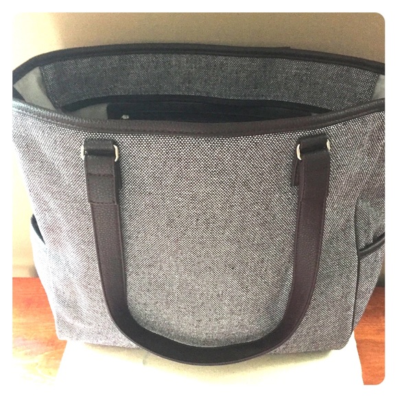 thirty-one Handbags - Thirty One Cindy Tote - New in bag